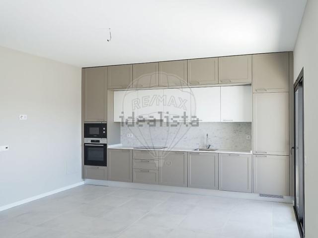 Apartamento venda em Três Bicos, Portimão
