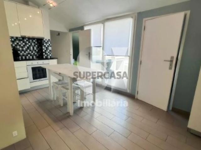 Casa venda em Marinha Grande, Leiria
