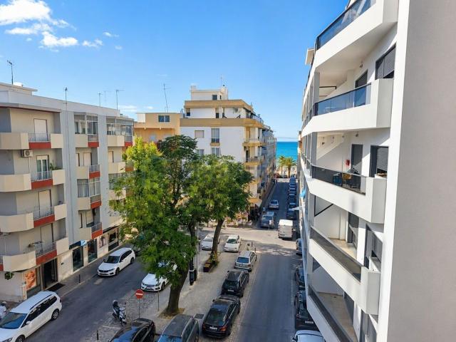 Apartamento venda em Quarteira, Loulé