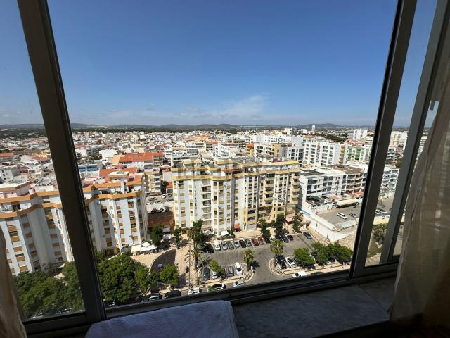 Apartamento venda em Quarteira, Vilamoura