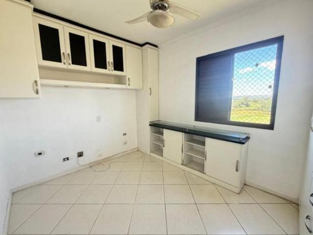 Apartamento venda em Região Imediata de São José dos Campos, Região Metropolitana do Vale do Paraíba e Litoral Norte