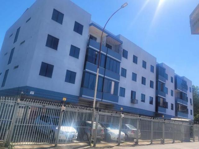 Apartamento venda em Região Geográfica Imediata do Distrito Federal, Região Integrada de Desenvolvimento do Distrito Federal e Entorno