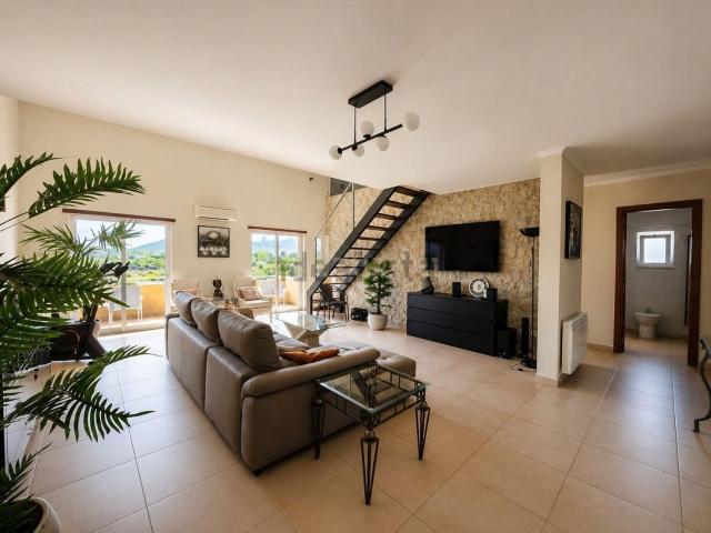 Apartamento venda em Alecrineira, Olhão
