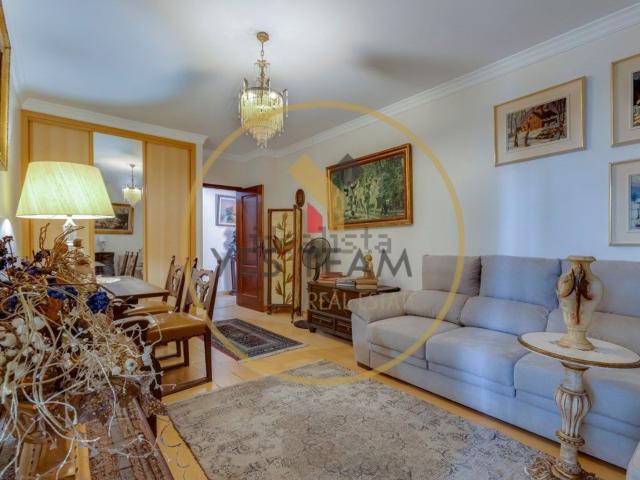 Apartamento venda em Três Bicos, Portimão