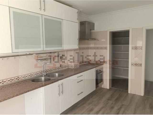 Apartamento venda em Quinta do Conde, Sesimbra
