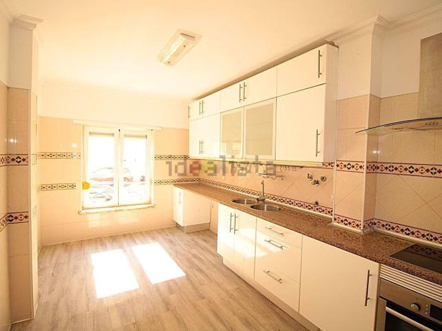 Apartamento venda em Quinta do Conde, Sesimbra