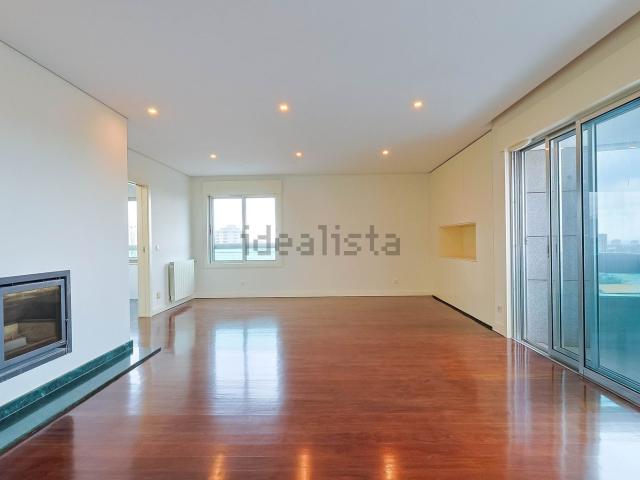 Apartamento venda em Porto