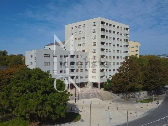 Apartamento venda em Pinheiro Manso, Porto
