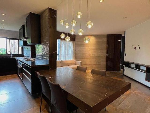 Apartamento venda em Região Geográfica Imediata do Distrito Federal, Região Integrada de Desenvolvimento do Distrito Federal e Entorno