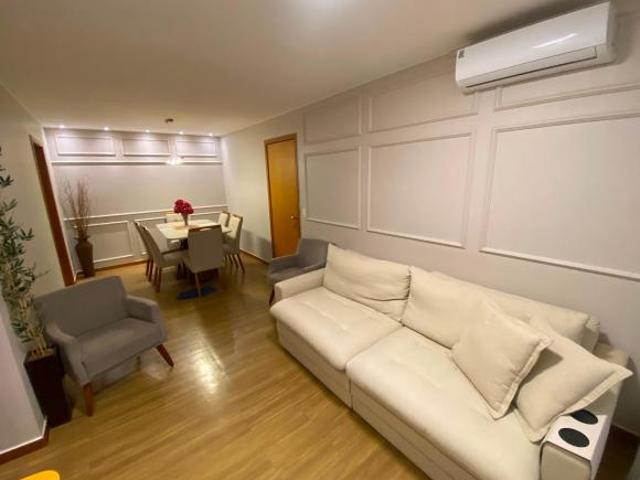 Apartamento venda em Região Geográfica Imediata do Distrito Federal, Região Integrada de Desenvolvimento do Distrito Federal e Entorno