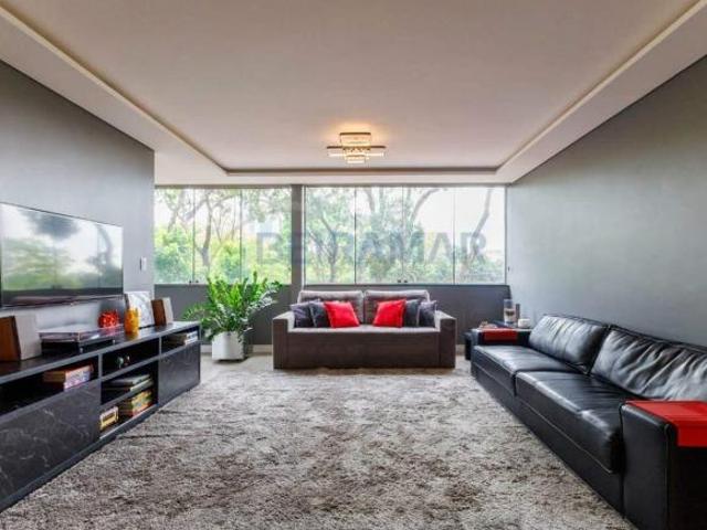 Apartamento venda em Região Geográfica Imediata do Distrito Federal, Região Integrada de Desenvolvimento do Distrito Federal e Entorno