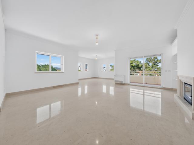 Apartamento alugar em Bairro do Rosário, Cascais