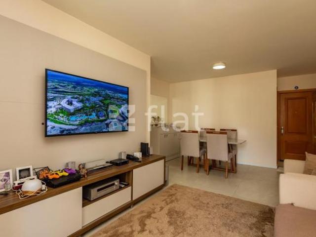 Apartamento venda em Região Geográfica Imediata do Distrito Federal, Região Integrada de Desenvolvimento do Distrito Federal e Entorno