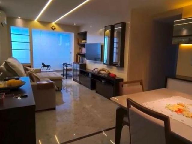 Apartamento venda em Região Geográfica Imediata do Distrito Federal, Região Integrada de Desenvolvimento do Distrito Federal e Entorno