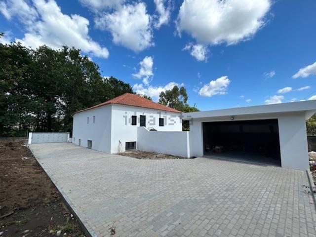 Apartamento alugar em Olheiros, Rendufe