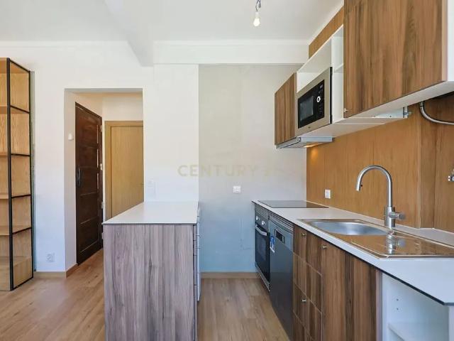 Apartamento venda em Almada, Setúbal