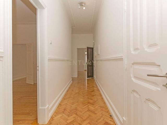 Apartamento alugar em Bairro Azul, Lisboa