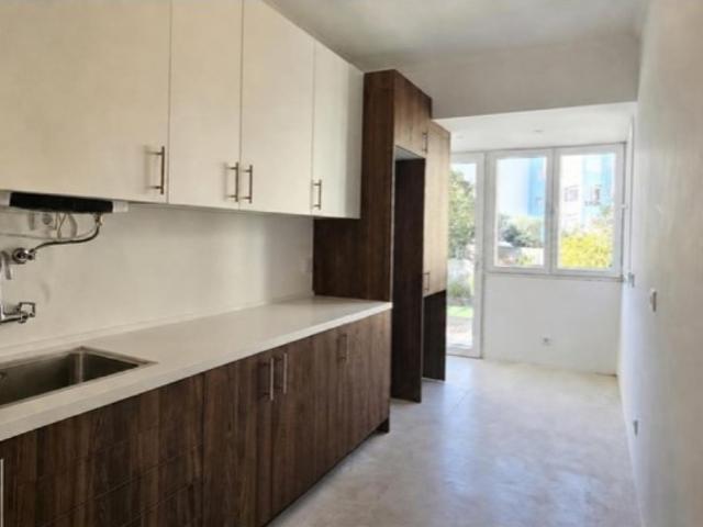 Apartamento alugar em Almada Velha, Almada