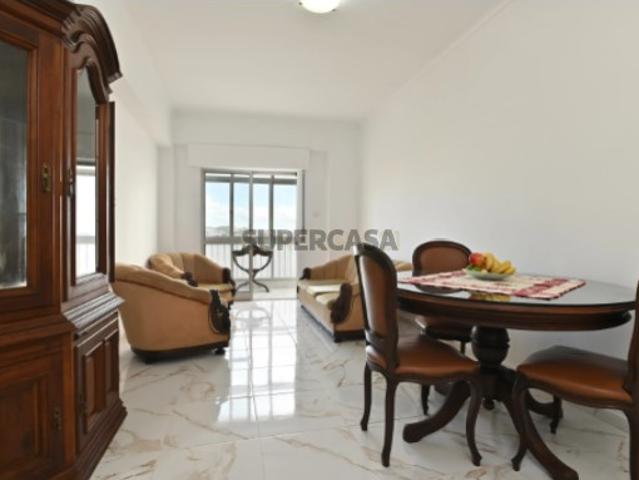 Casa venda em Amadora, Urbanização do Neudel
