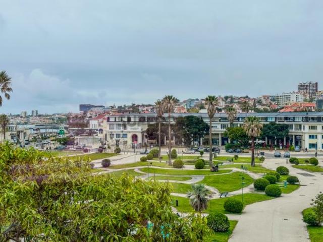 Casa venda em Centro Urbano Comercial do Estoril, Cascais