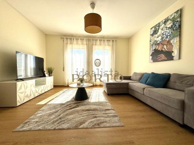 Apartamento alugar em Requesende, Porto