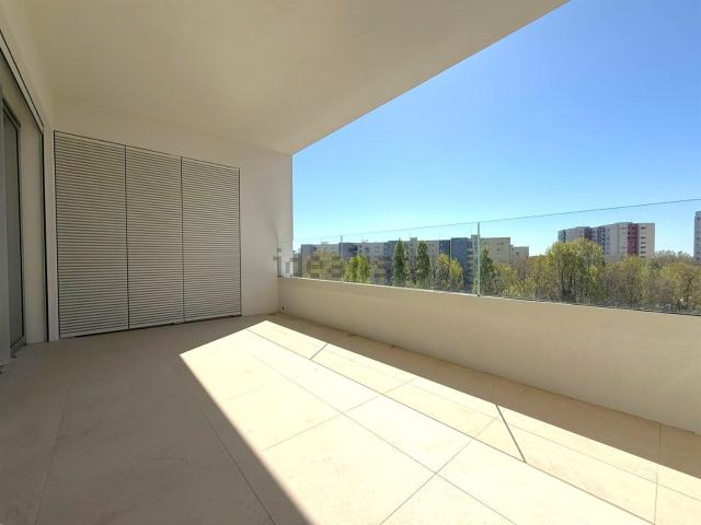 Apartamento venda em Porto