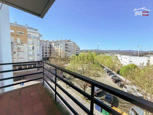 Apartamento venda em Rio Maior, Santarém