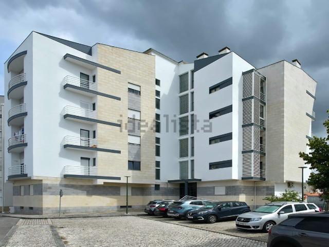 Apartamento venda em Rio Maior, Santarém
