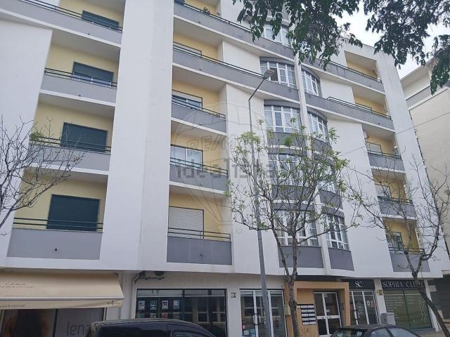 Apartamento venda em Rio Maior, Santarém