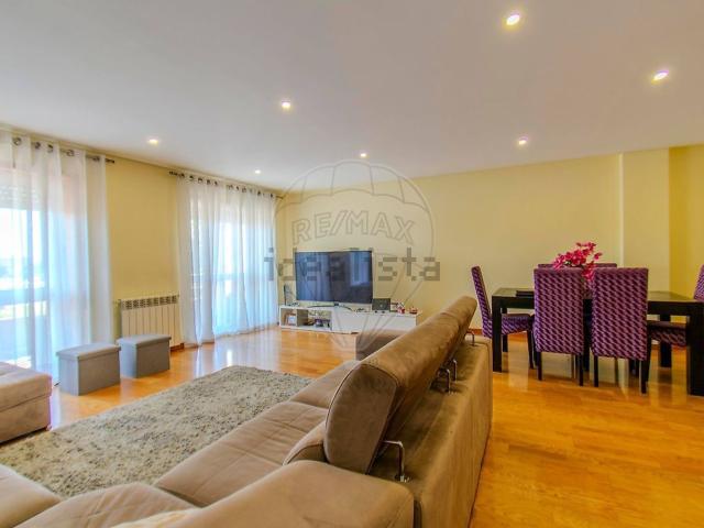 Apartamento venda em Maia, Gondomar