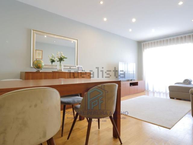 Apartamento venda em Porto