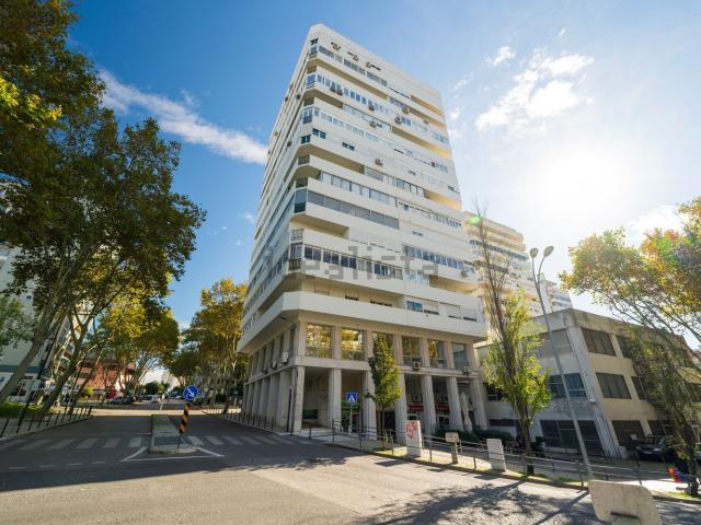 Apartamento venda em São Domingos De Benfica, São Domingos de Benfica