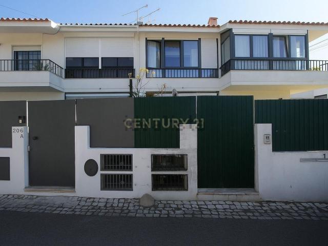 Apartamento venda em Matos Cheirinhos, São Domingos De Rana