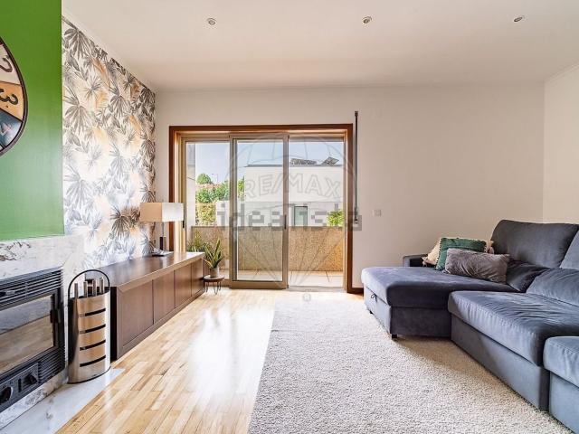 Apartamento venda em Travessas, São João Da Madeira