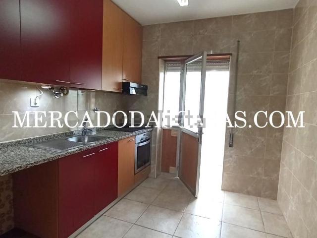 Apartamento alugar em Casaldelo, São João Da Madeira