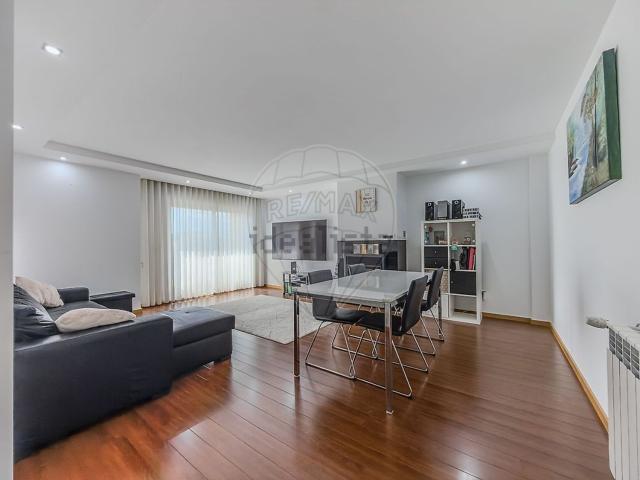 Apartamento venda em Santa Maria Da Feira, Aveiro