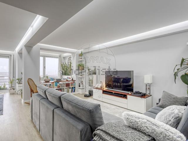 Apartamento venda em Padrão da Légua, Porto