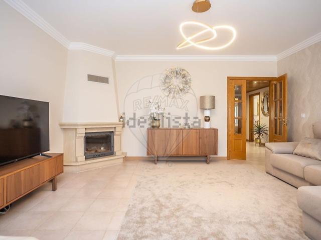 Apartamento venda em Nova Azeda, Setúbal