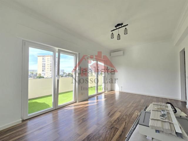 Apartamento venda em Pinheirinhos, Setúbal