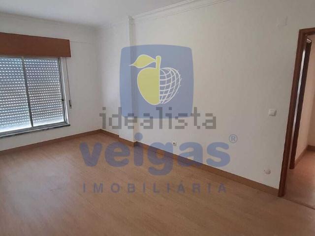 Apartamento alugar em Setúbal