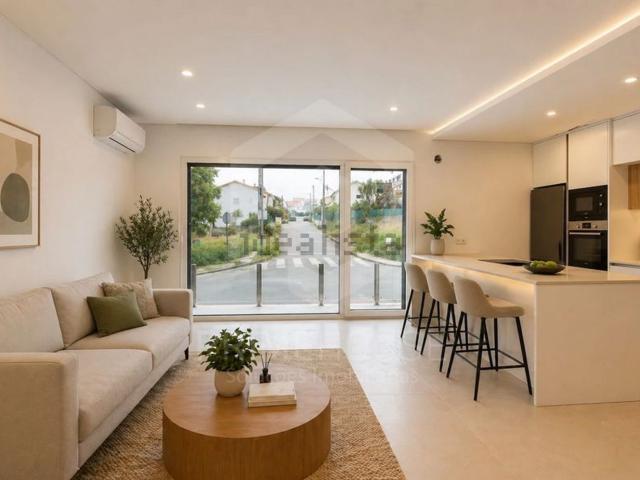 Apartamento venda em Quinta da Barriga, Almada