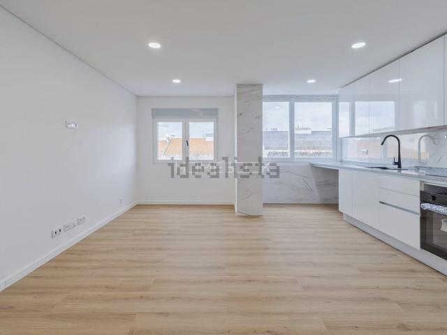 Apartamento venda em Fonte do Lavra, Setúbal