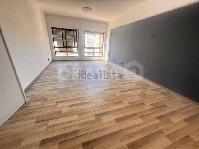Apartamento venda em Monte Belo Sul, Setúbal