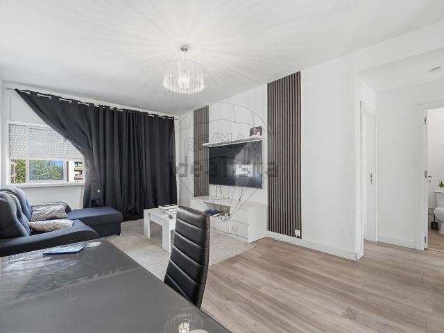 Apartamento venda em Fonte do Lavra, Setúbal