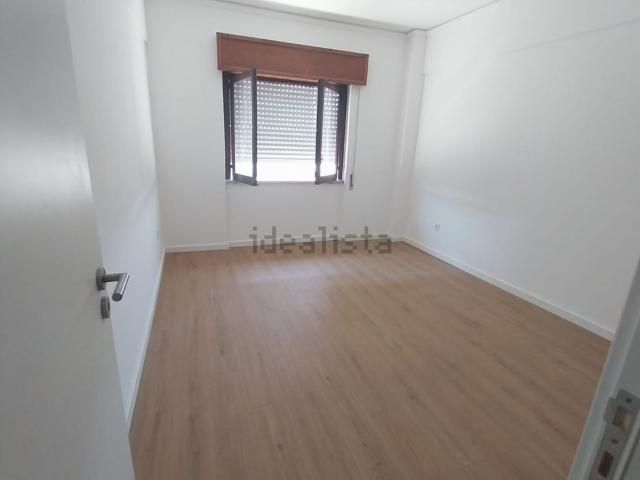Apartamento alugar em Santos Nicolau, Setúbal