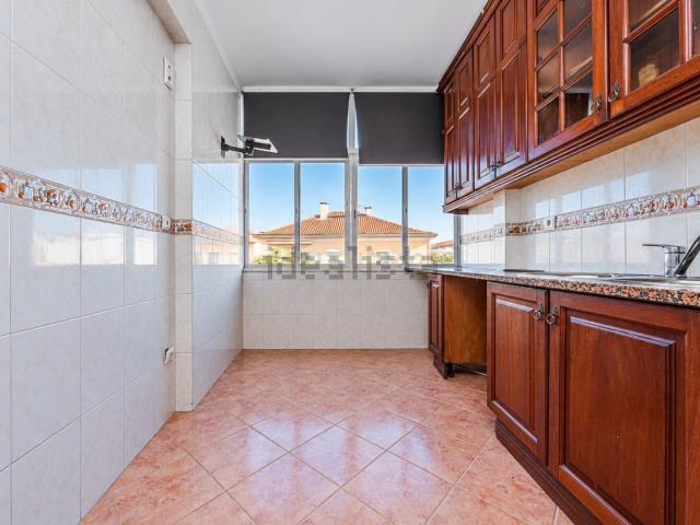 Apartamento venda em Fonte do Lavra, Setúbal