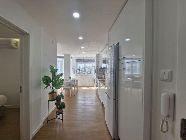 Apartamento venda em Fonte do Lavra, Setúbal