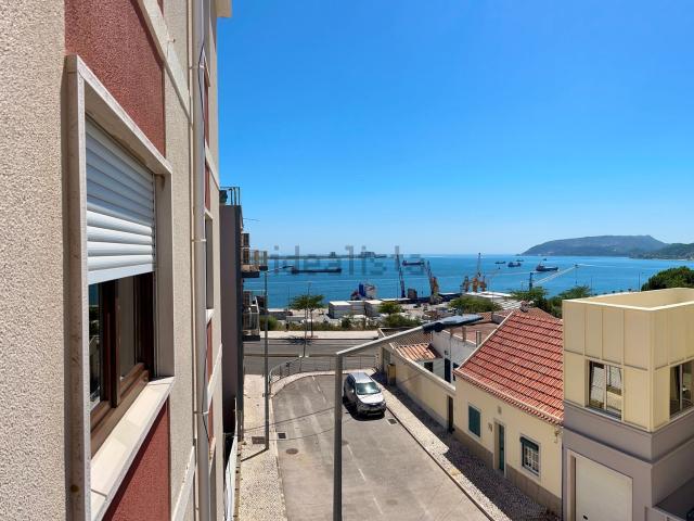 Apartamento venda em Santos Nicolau, Setúbal