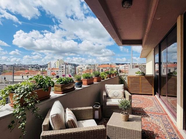 Apartamento venda em Pinheirinhos, Setúbal