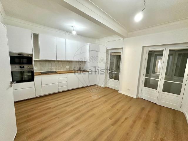 Apartamento alugar em Santos Nicolau, Setúbal
